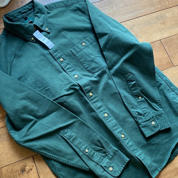 New with tags, J.Crew, green heavy cotton button-down shirt, men’s size medium - Picture 3 of 3